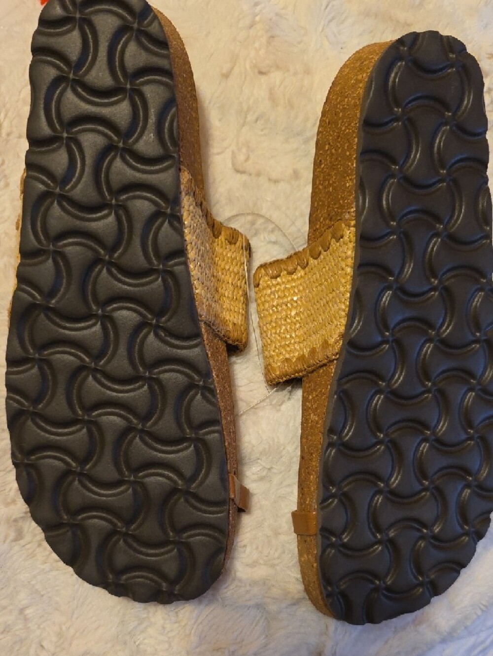 New Italian Shoemakers Woven Slide Sandals in Natural Tan - Picture 5 of 7